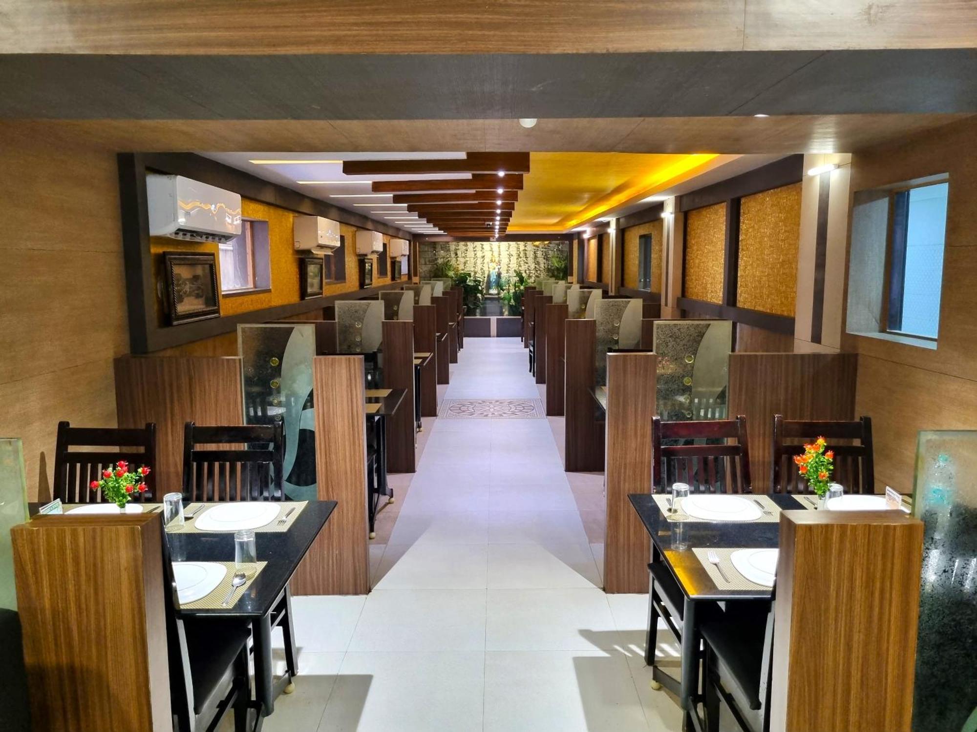 Seagate Church View Resorts Velankanni Extérieur photo